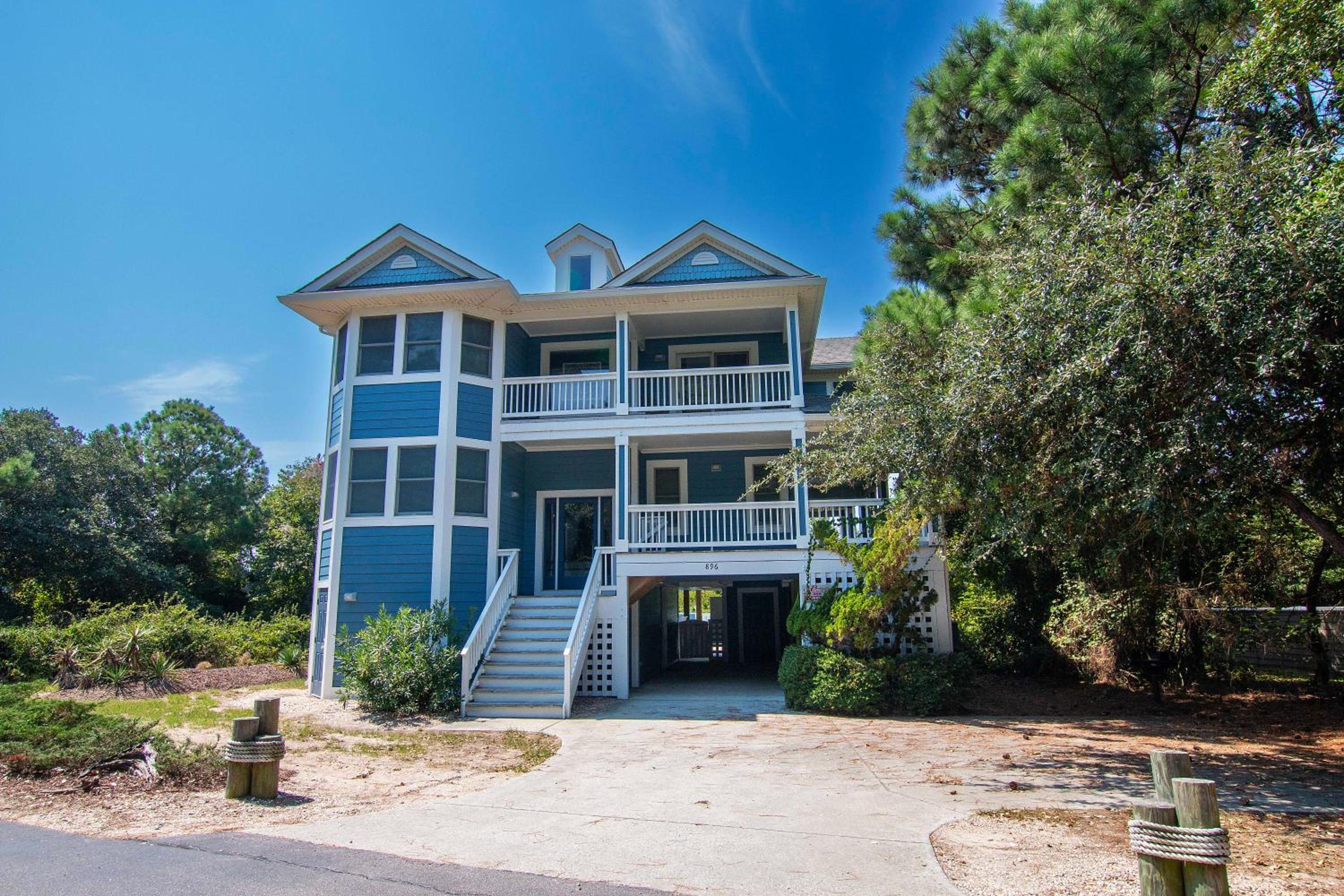 Soundfront, Private Pool, Pier, Pool table, MS18, Eventide view 2