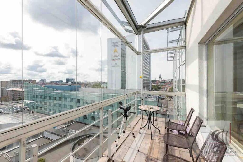 Cozy 2-Bedroom Penthouse in the Heart of Tallinn view 2