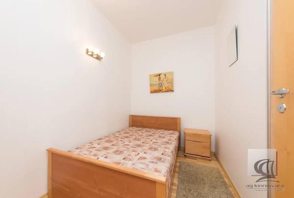 Cozy 2-Bedroom Penthouse in the Heart of Tallinn view 3
