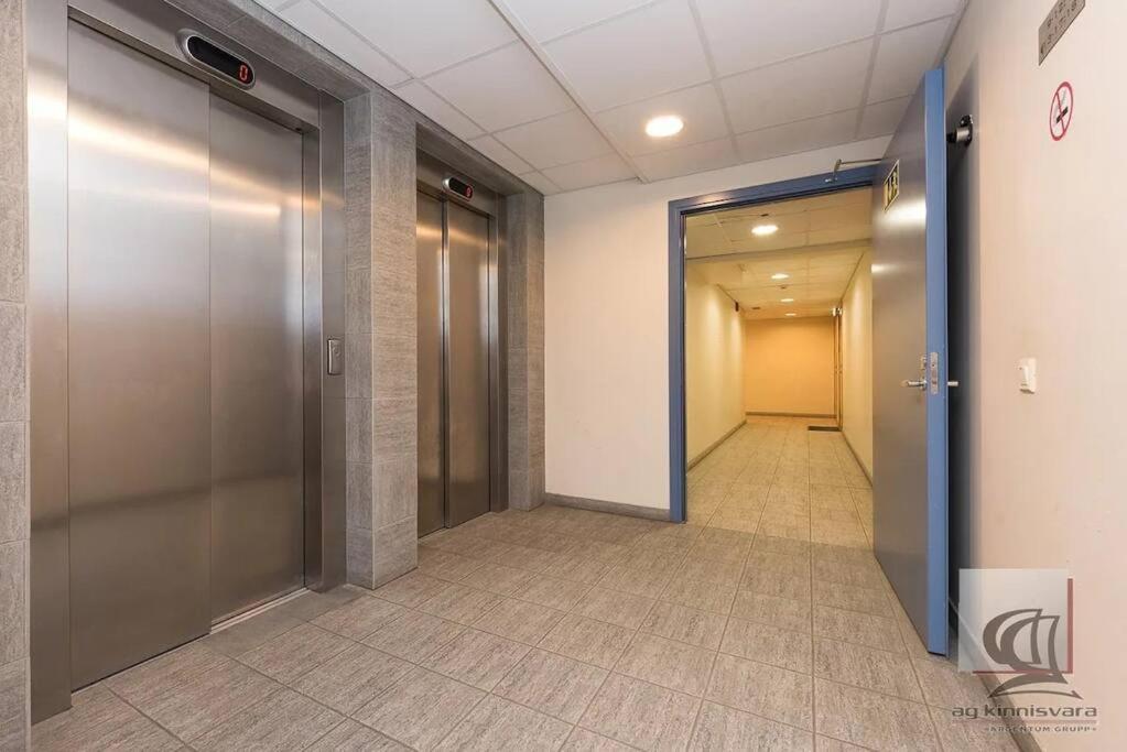 Cozy 2-Bedroom Penthouse in the Heart of Tallinn view 4