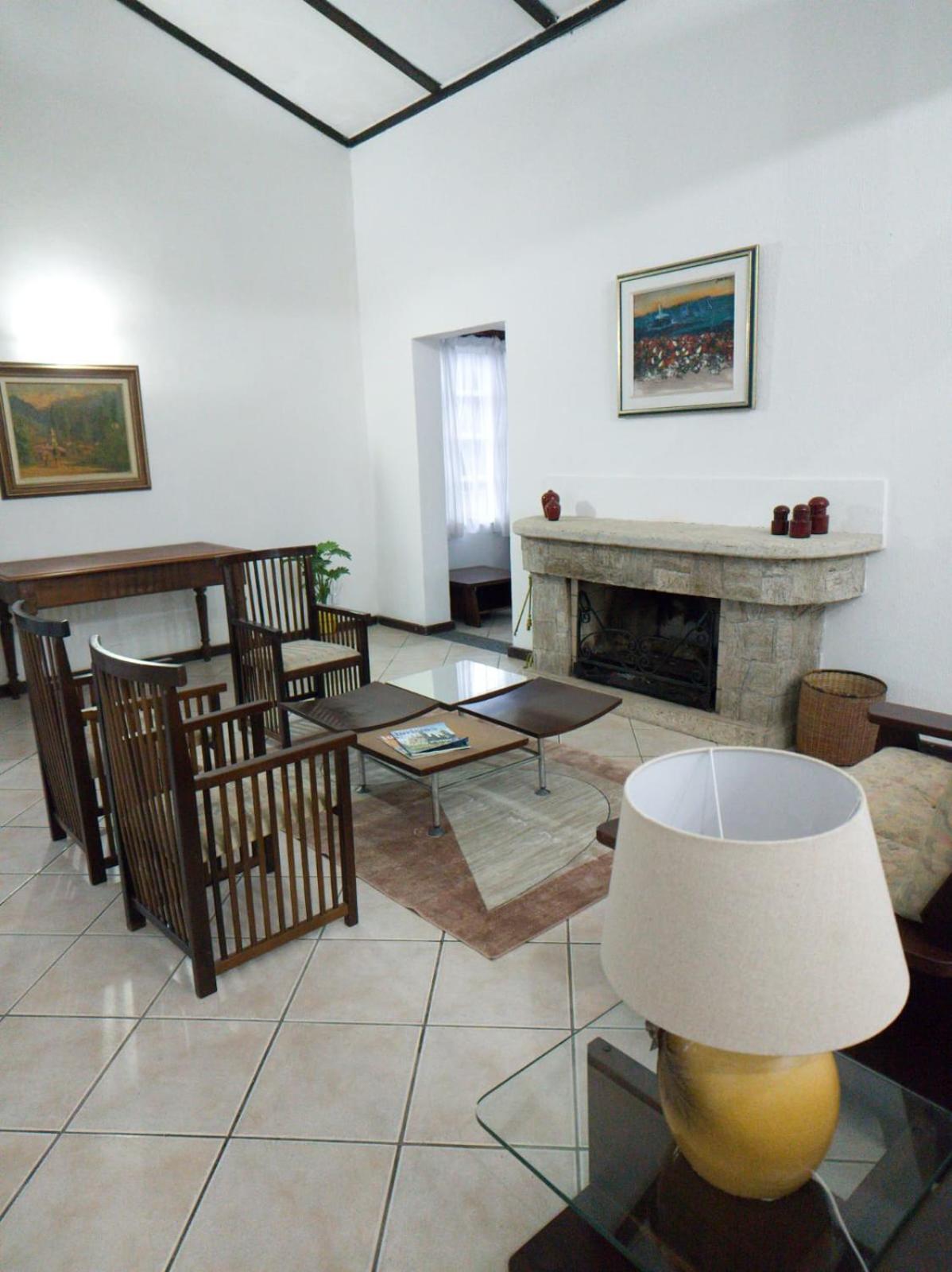 Linda Casa Na Granja Comary/CBF
