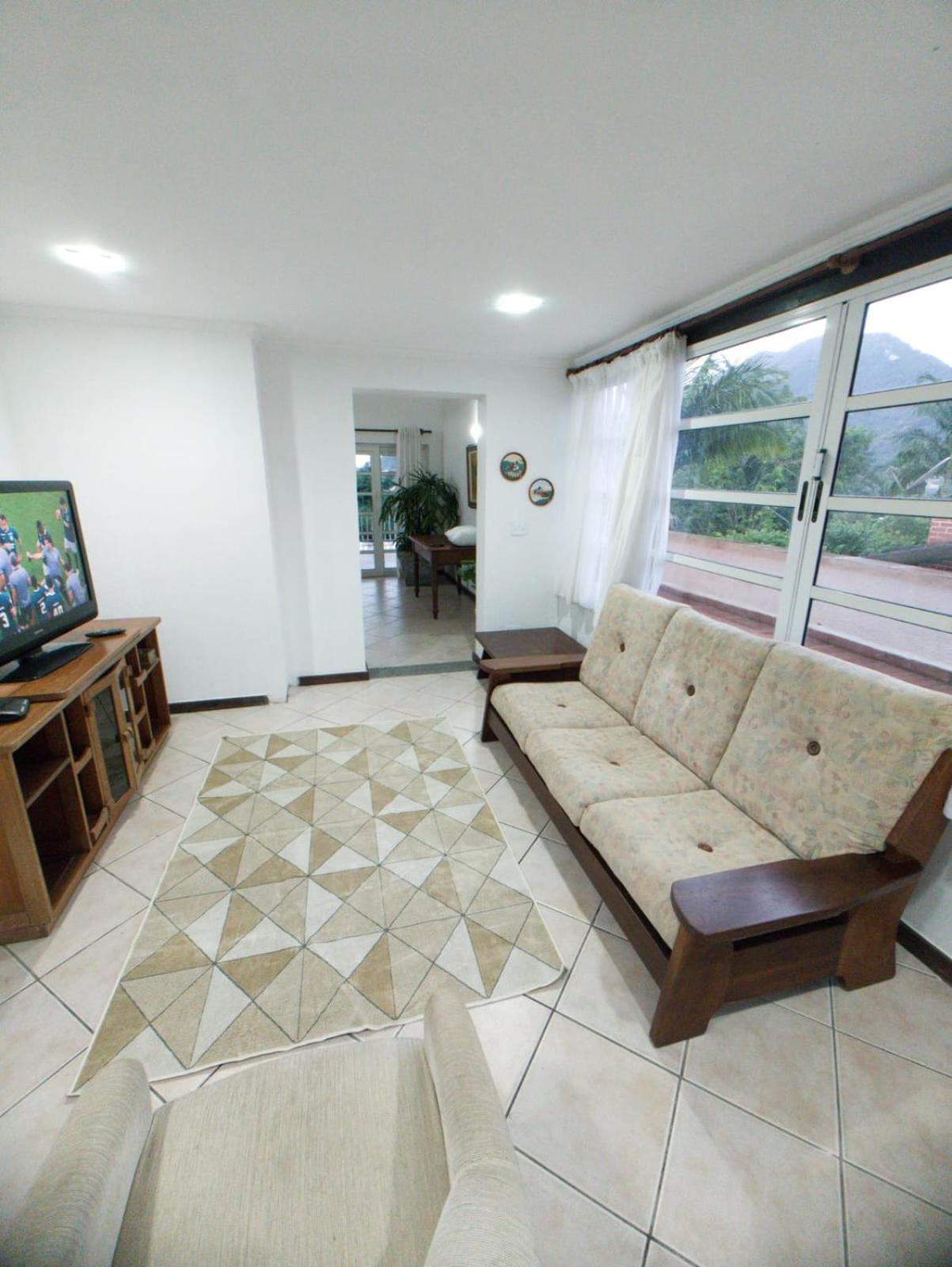 Linda Casa Na Granja Comary/CBF
