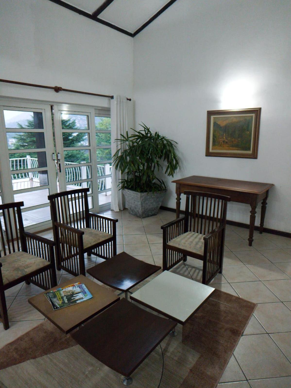 Linda Casa Na Granja Comary/CBF