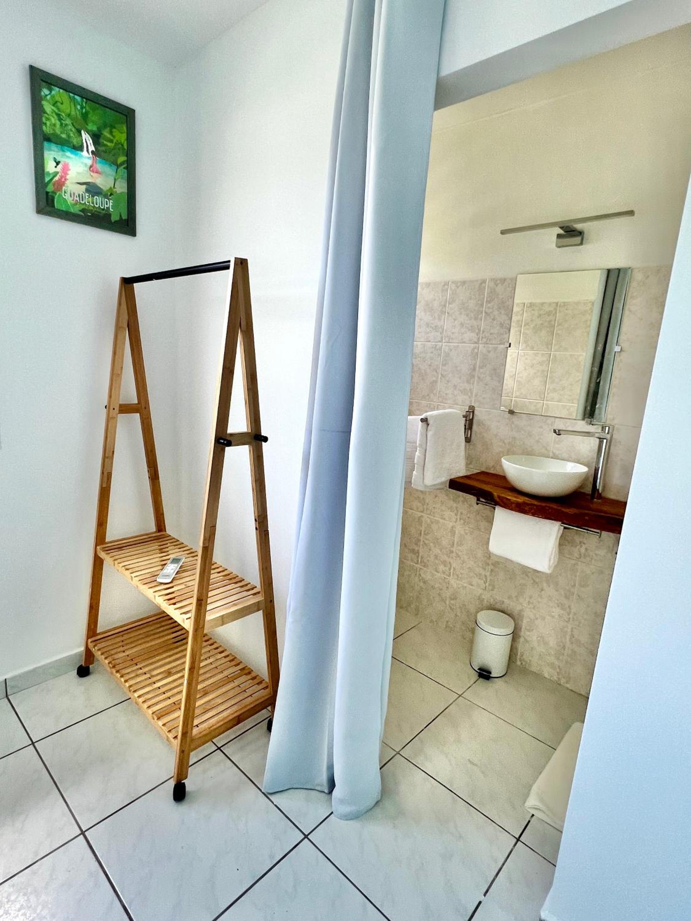 Photo 41