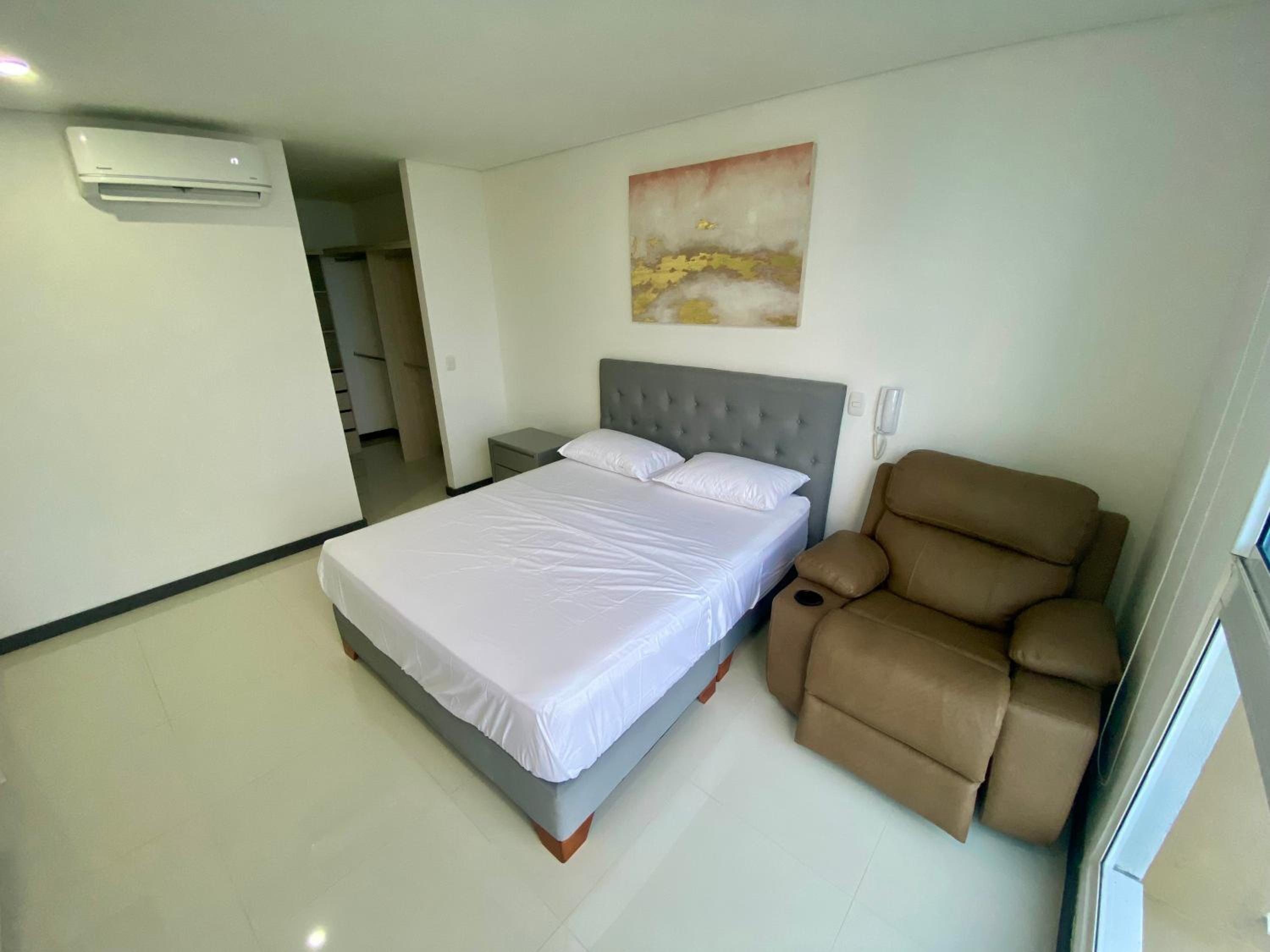 Ocean Club Apartments – Near the Sea by SOHO