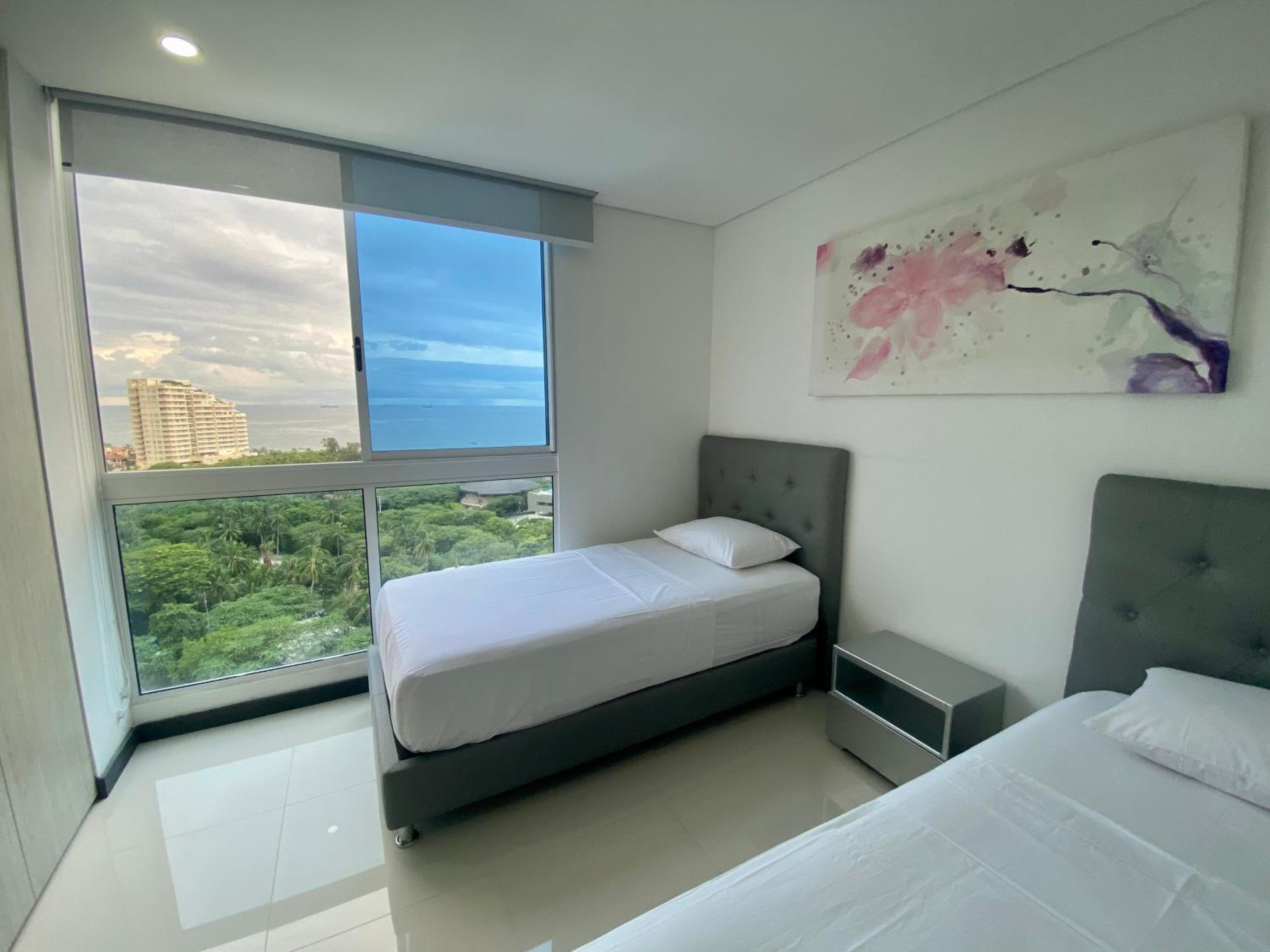 Ocean Club Apartments – Near the Sea by SOHO