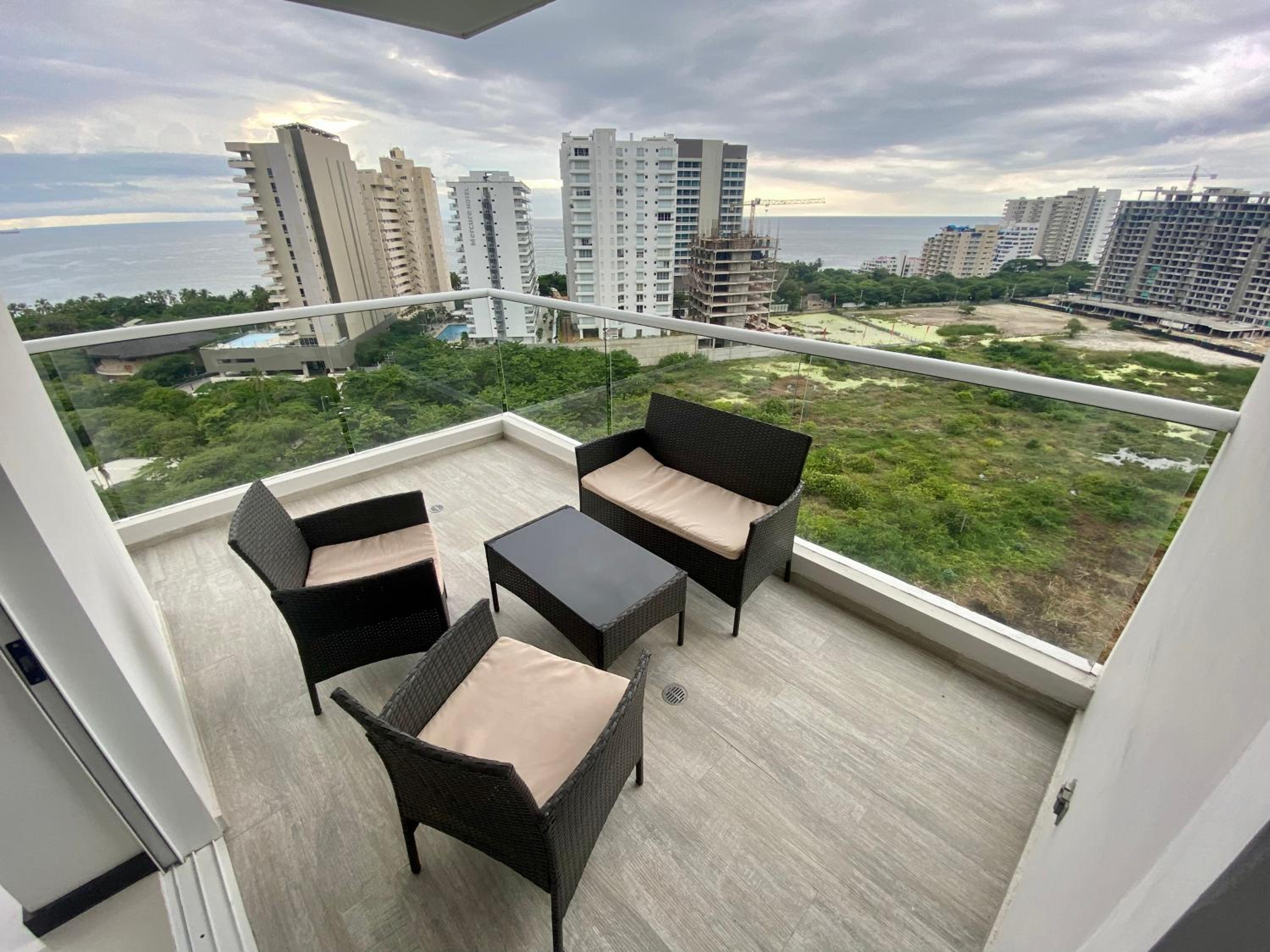 Ocean Club Apartments – Near the Sea by SOHO