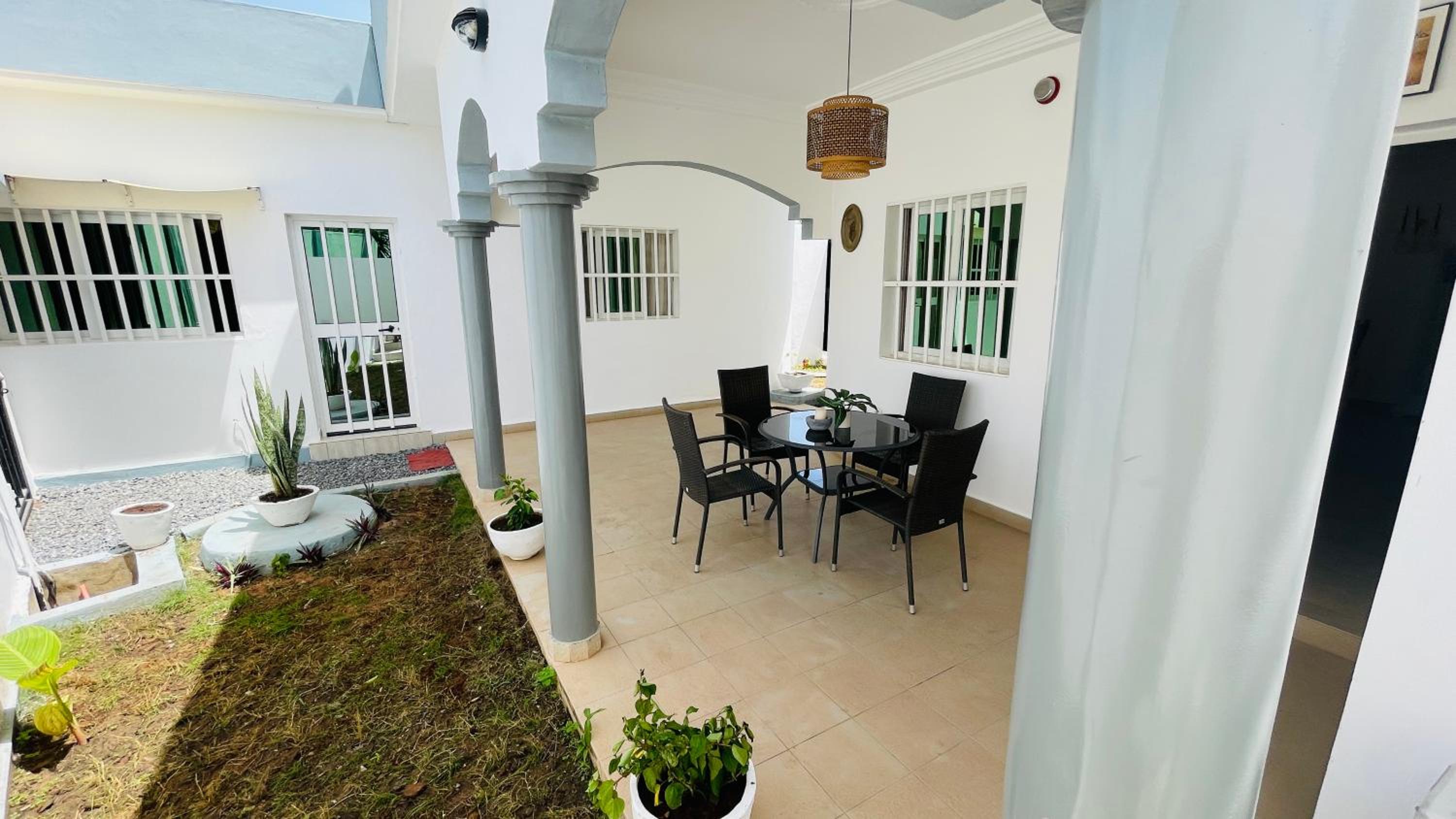 Villa Africo Palace Adidogome