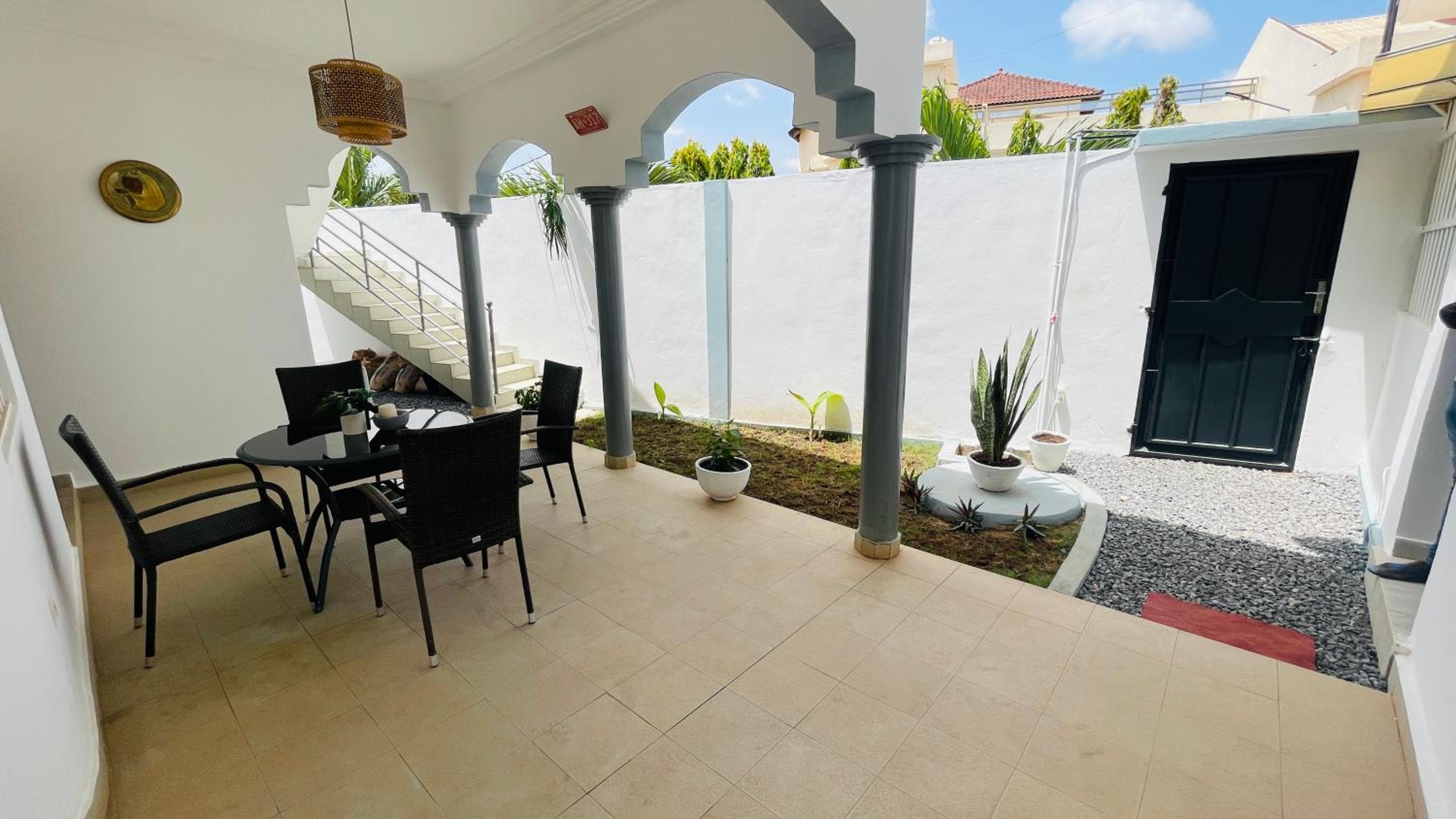 Villa Africo Palace Adidogome
