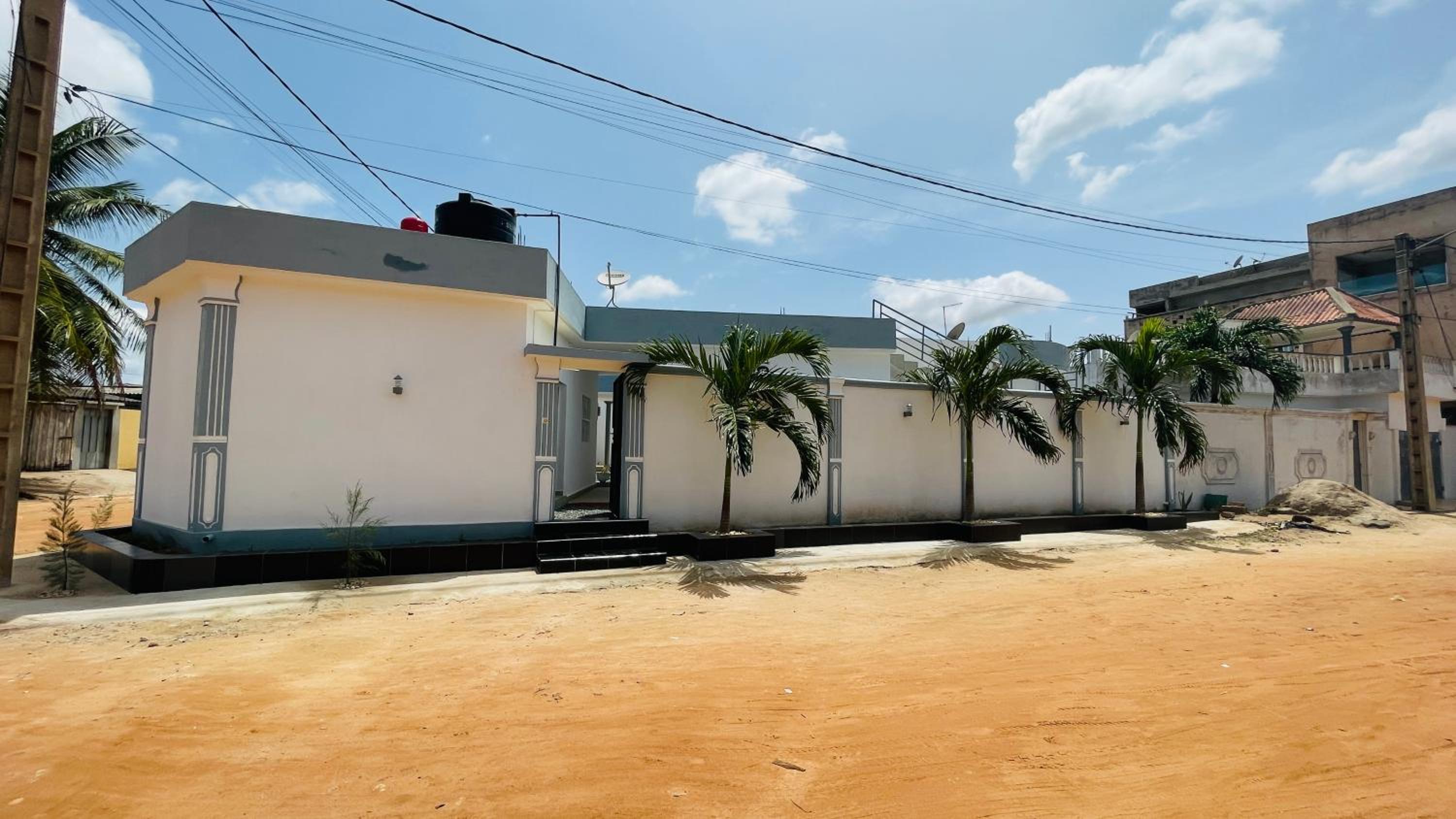 Villa Africo Palace Adidogome