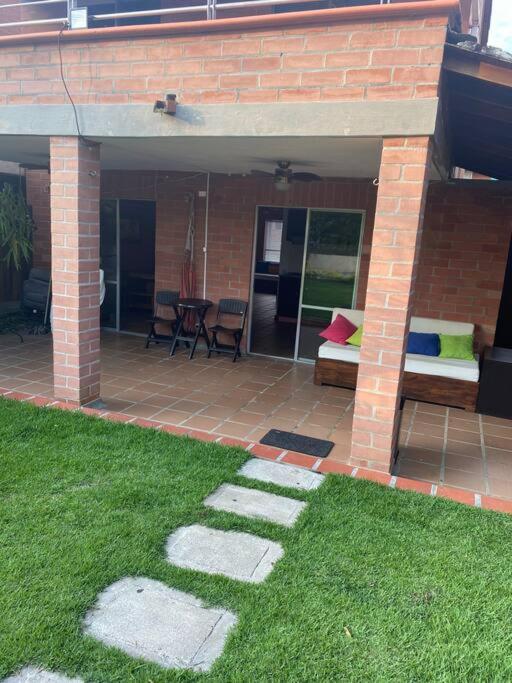 Agradable casa de descanso con piscina privada