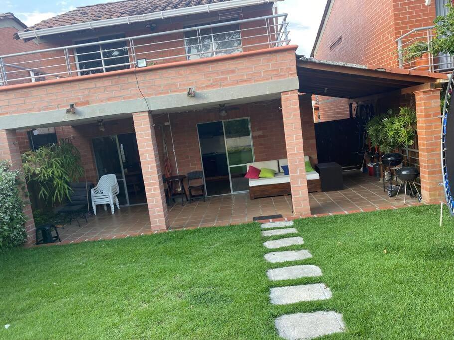 Agradable casa de descanso con piscina privada