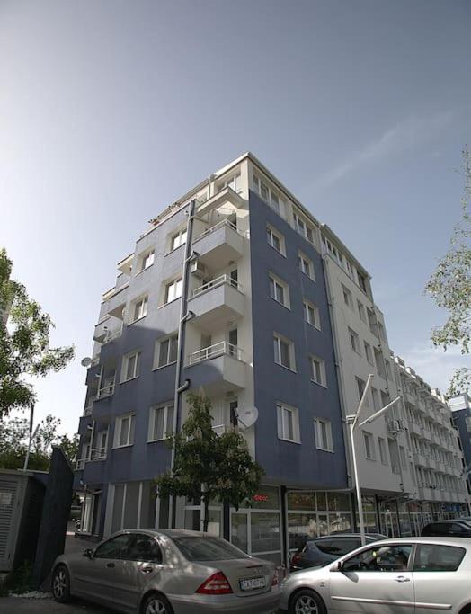 Magenta Apartment with free WiFi