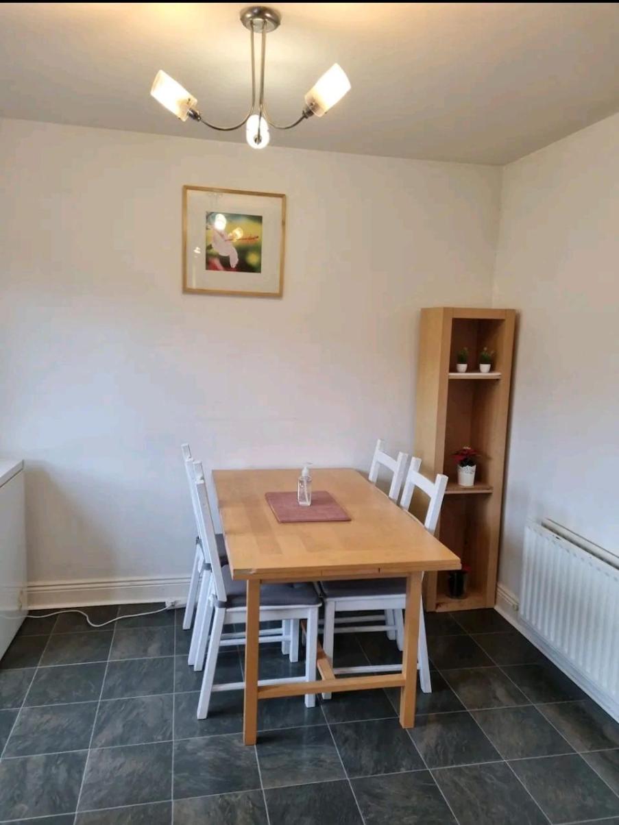1 Cozy Bedroom near Airport and city Centre 3people