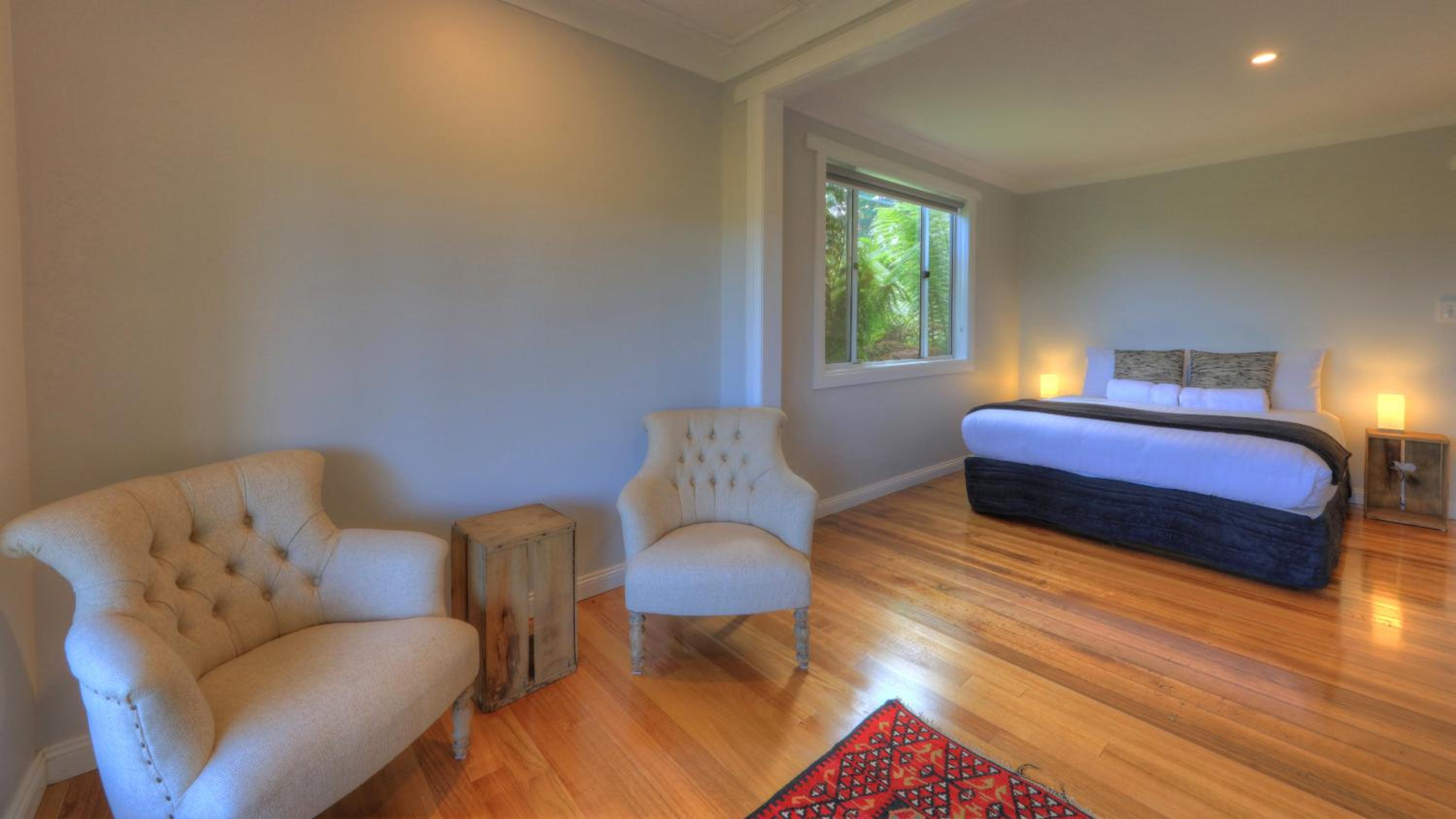 Castaway Cottage view 3