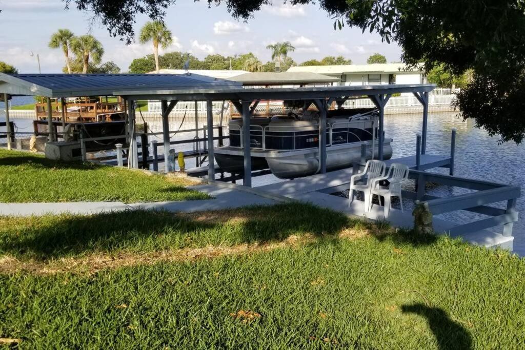 3 Bed, 2 Bath, Waterfront, Dock, Large Driveway