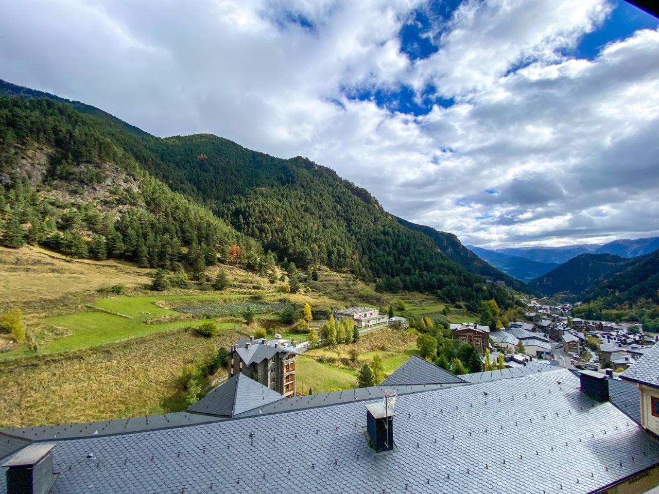 Vistas PRECIOSAS Al Valle De Arinsal - 6PAX- A Pie De Pistas & ESQUÍ - Free Parking l by BonesVacances