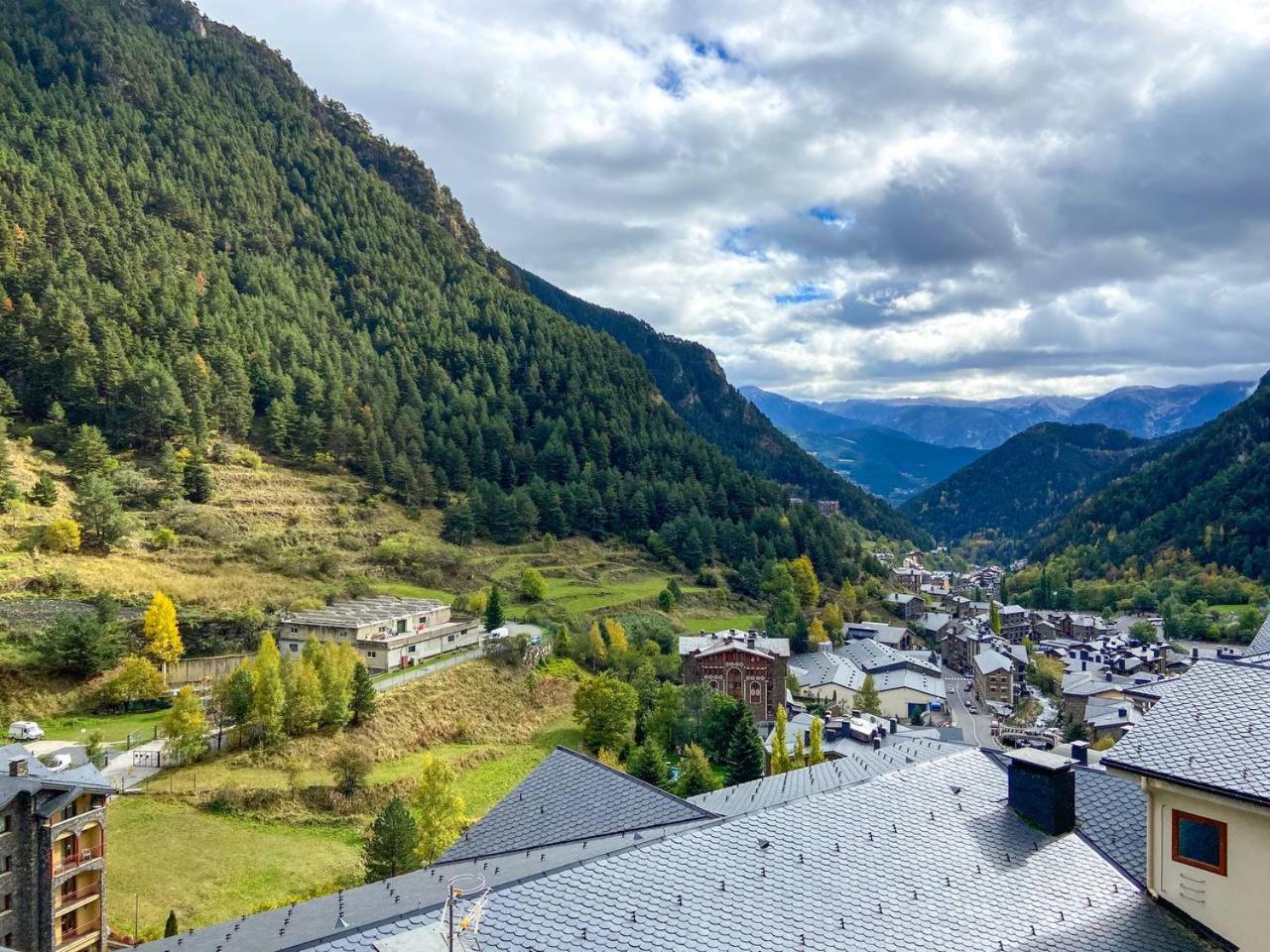 Vistas PRECIOSAS Al Valle De Arinsal - 6PAX- A Pie De Pistas & ESQUÍ - Free Parking l by BonesVacances