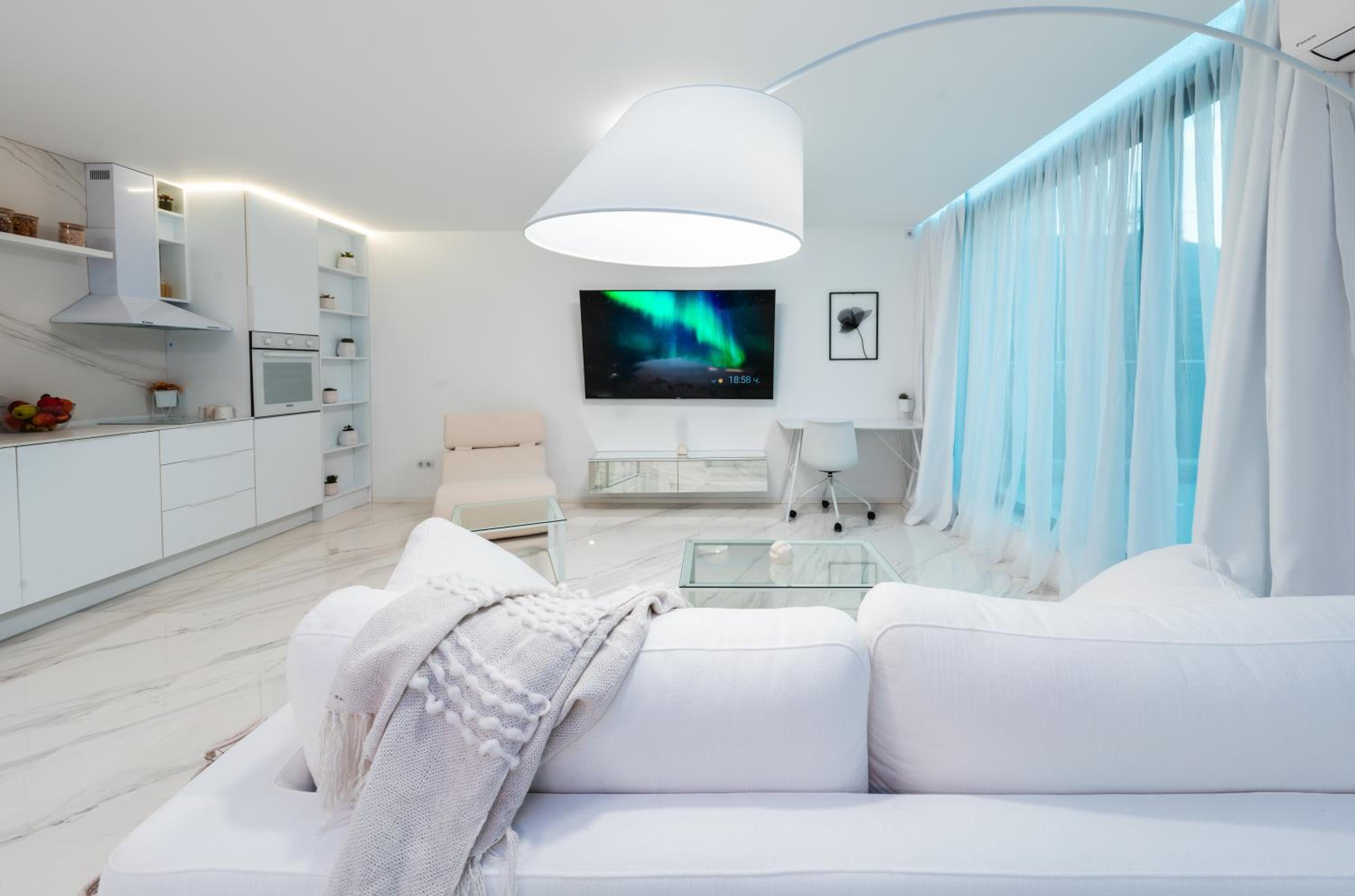 Emirates White Sensation