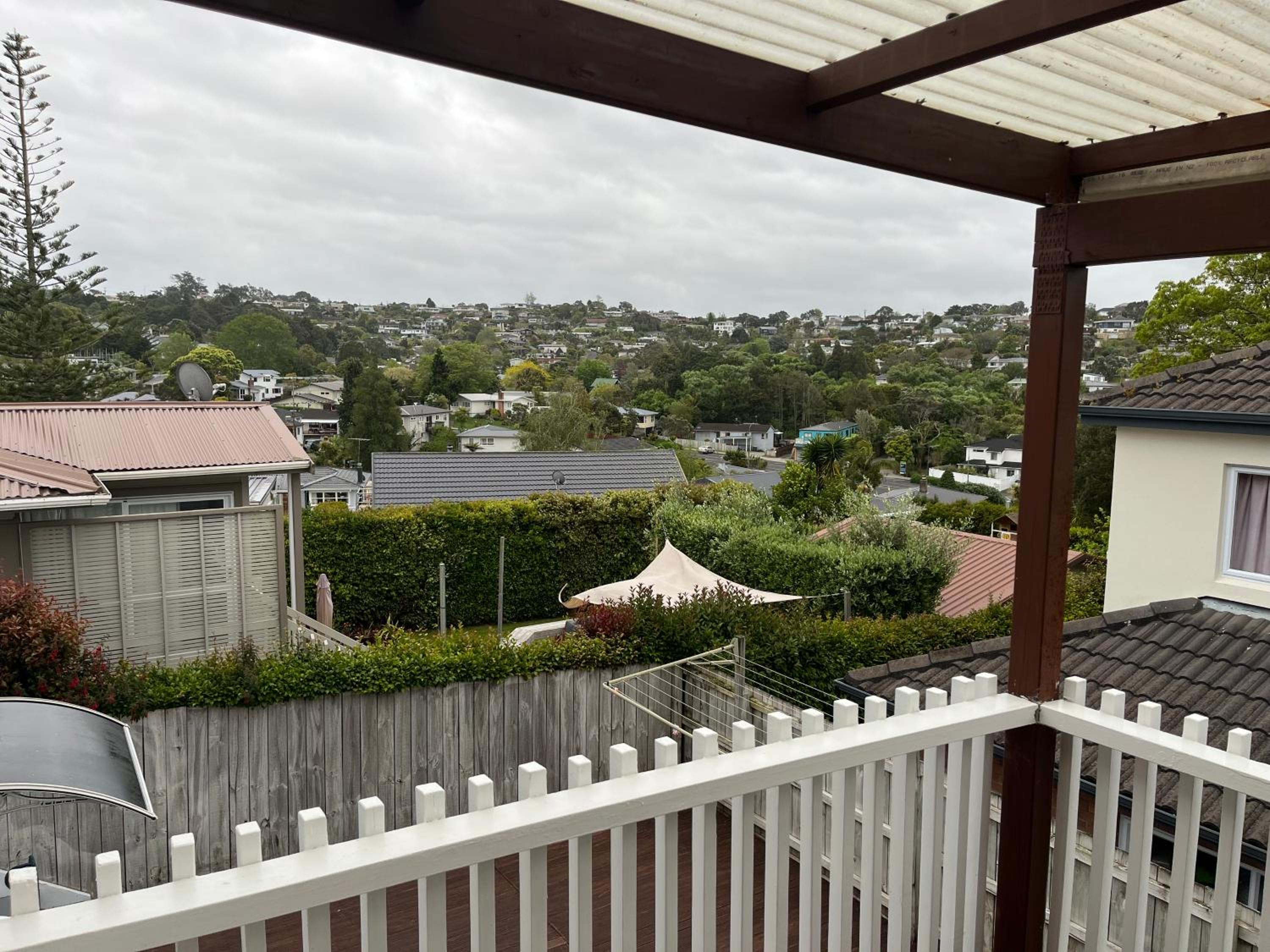 Hillcrest Homestay, NorthShore, Auckland view 2