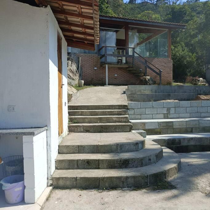 Chacara Maripas na montanha em Mairiporã