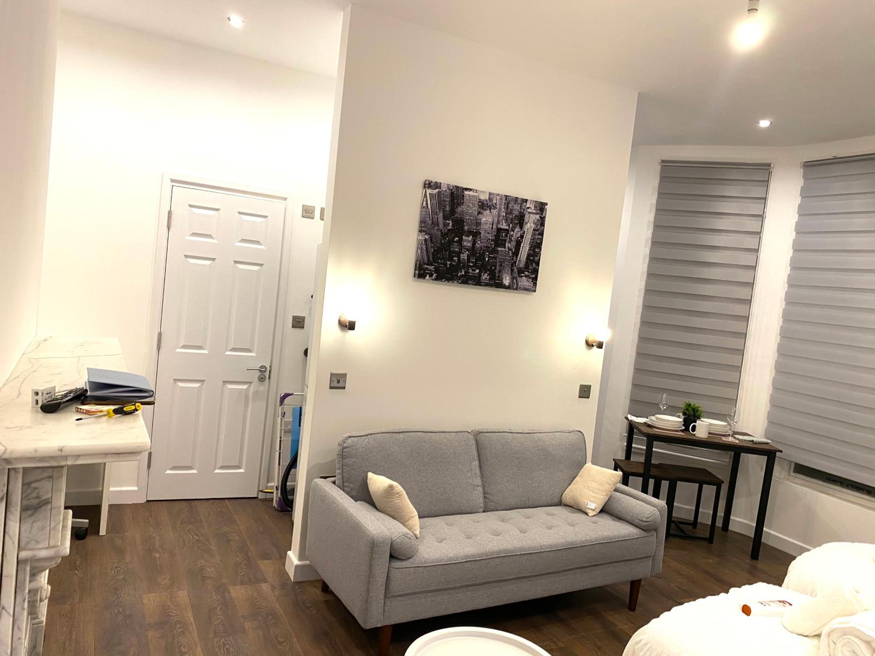 Buckinghamshire Elegant Studio