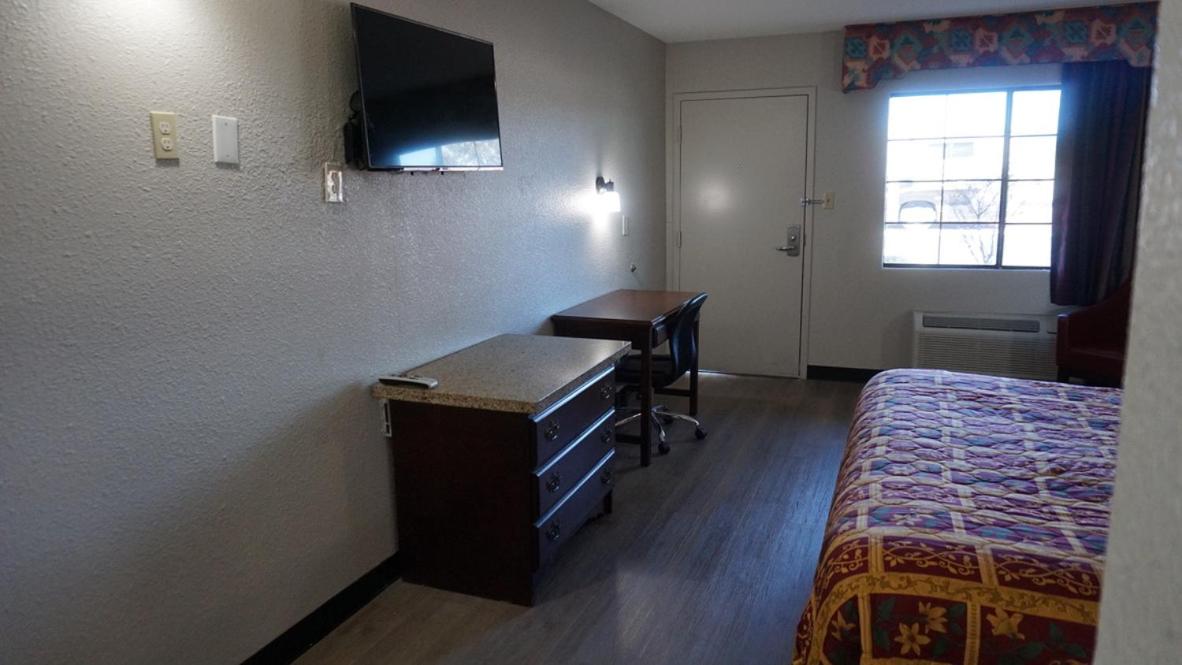 Travel Inn Tucson - Property Image 18