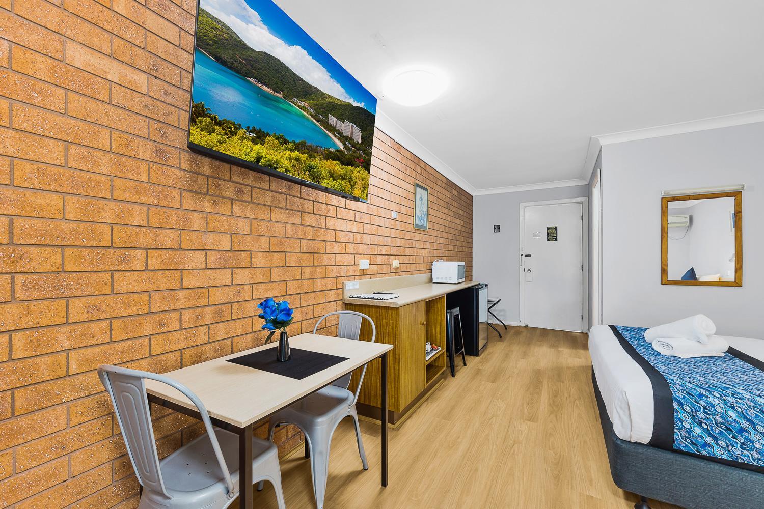 Castlereagh Motor Inn