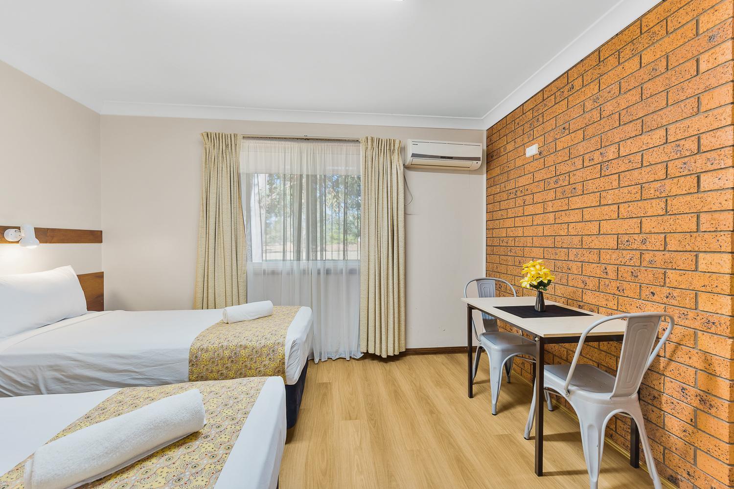 Castlereagh Motor Inn