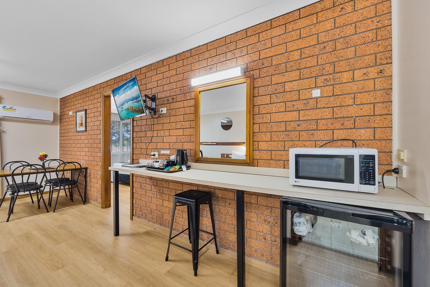Castlereagh Motor Inn