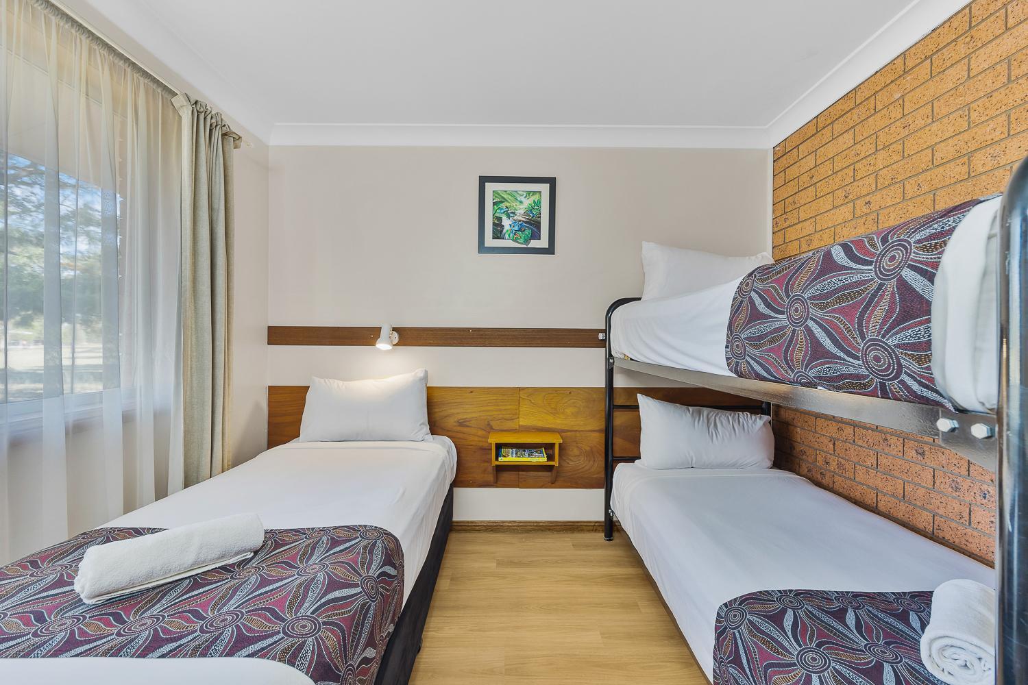 Castlereagh Motor Inn