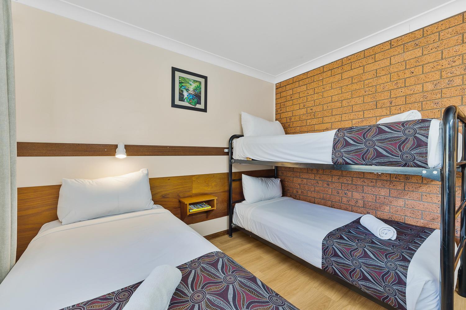 Castlereagh Motor Inn