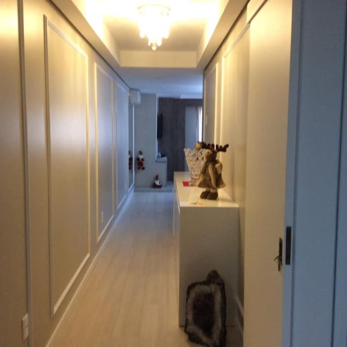 Apartamento no centro de Gramado 400 metros rua coberta