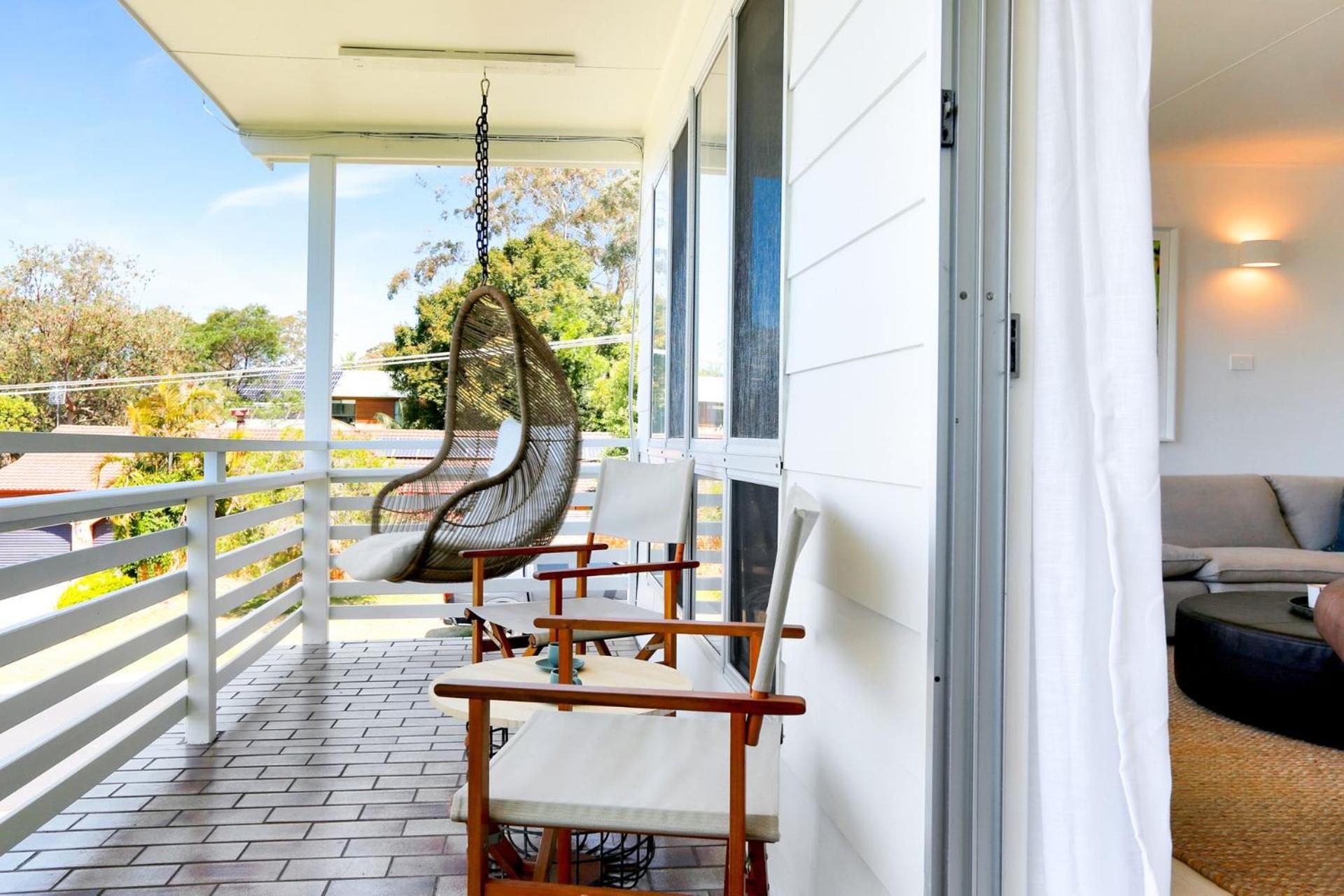 The White House by Experience Jervis Bay