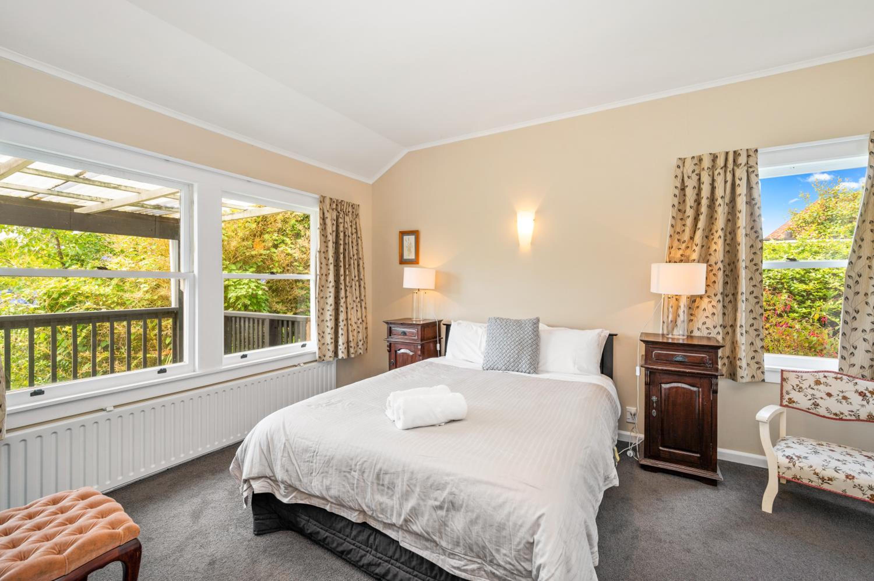 Springfield Rise Lodge - Rotorua Holiday Home