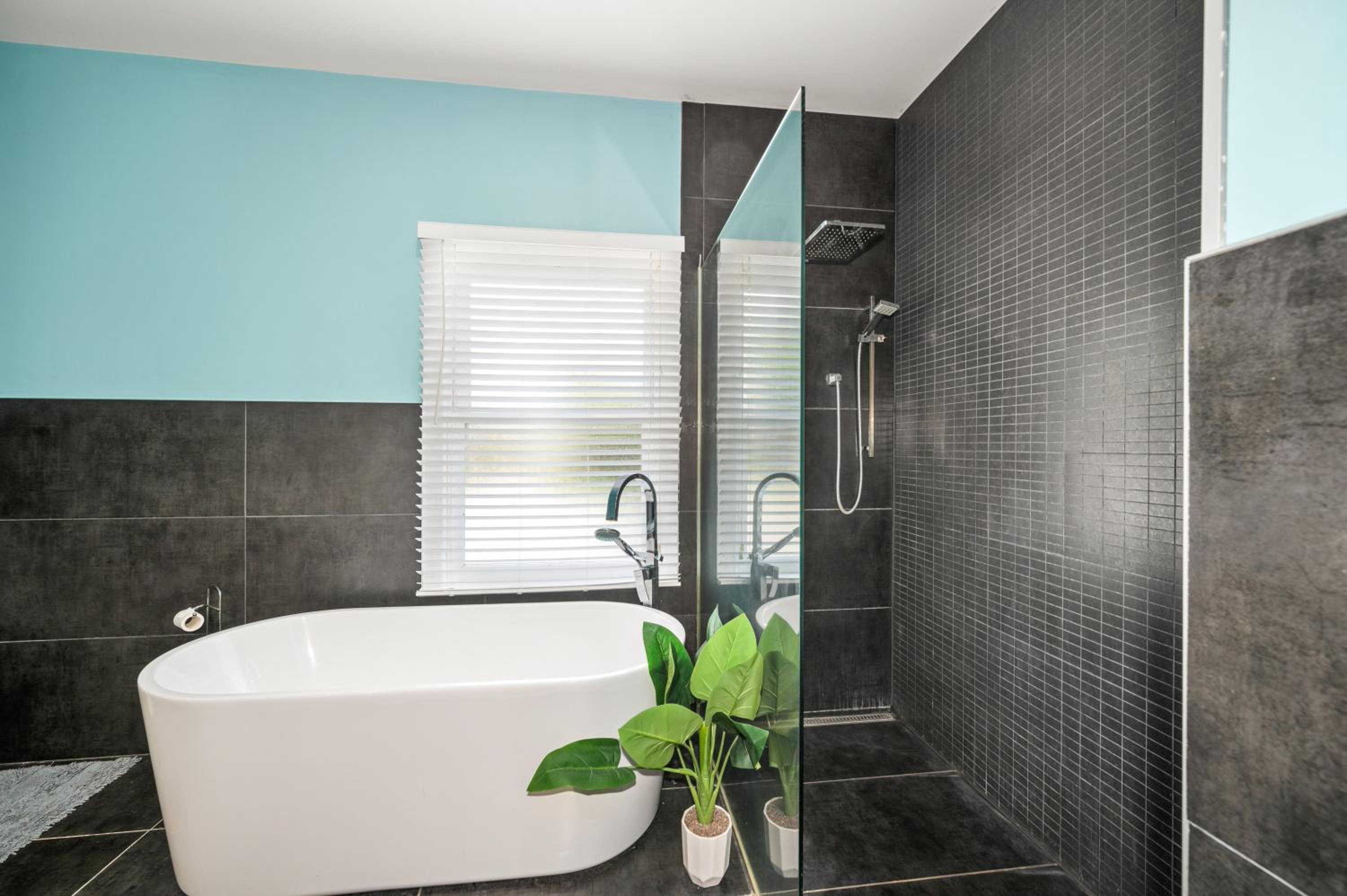 Springfield Rise Lodge - Rotorua Holiday Home