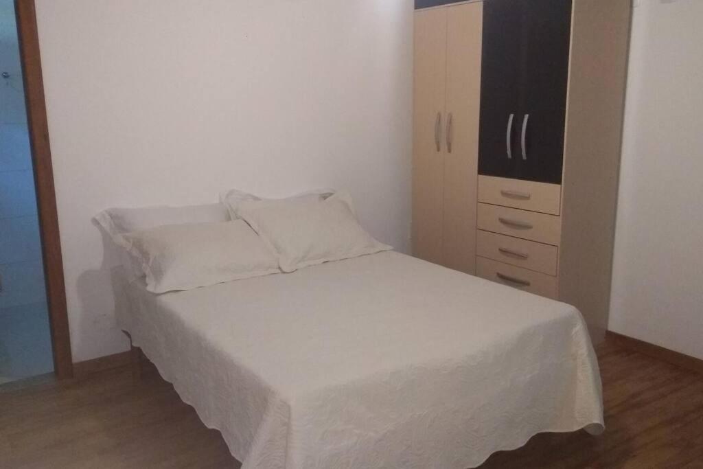 Casa cJacuzzi Pedra Azul Sítio caminho das Árvores