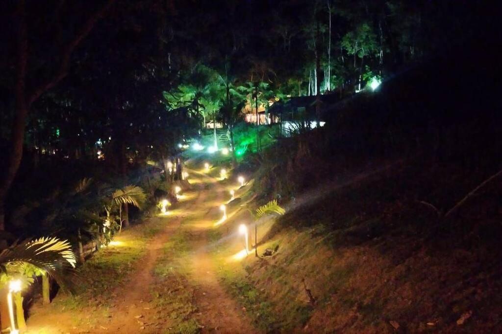 Casa cJacuzzi Pedra Azul Sítio caminho das Árvores