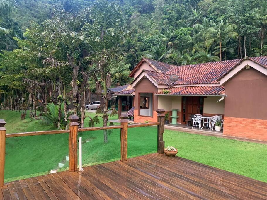 Casa cJacuzzi Pedra Azul Sítio caminho das Árvores