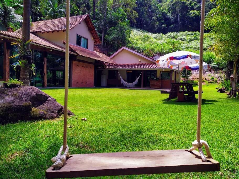 Casa cJacuzzi Pedra Azul Sítio caminho das Árvores
