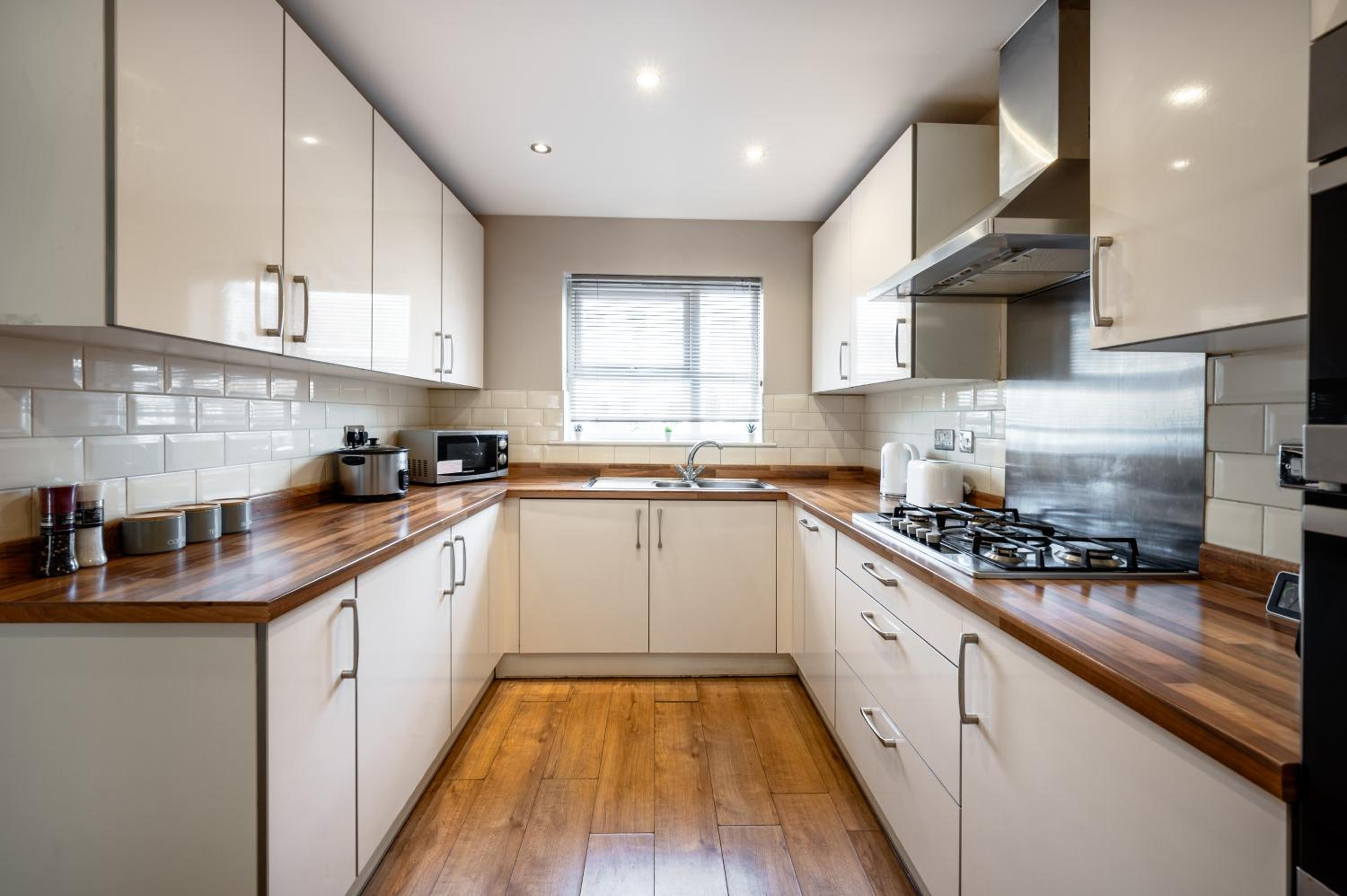 Manchester Serviced Accomodation NorthernNightzzz - The Gardens view 3