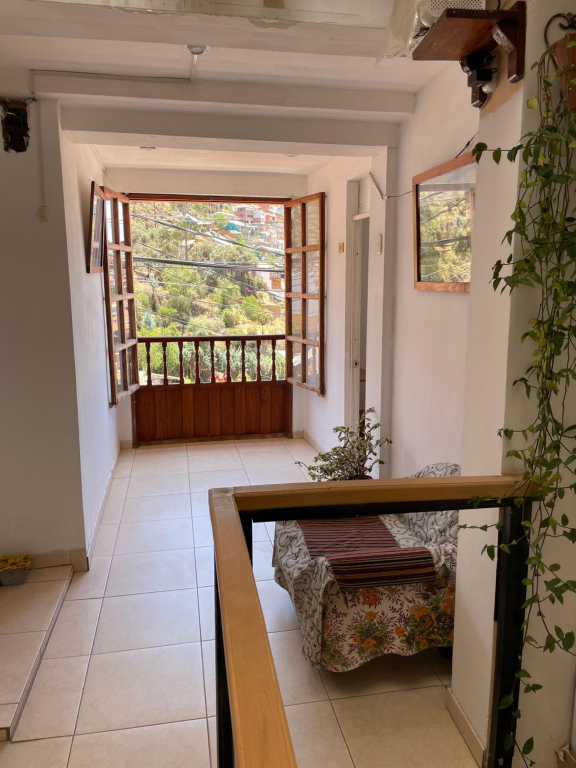 Big Vacation Hostel