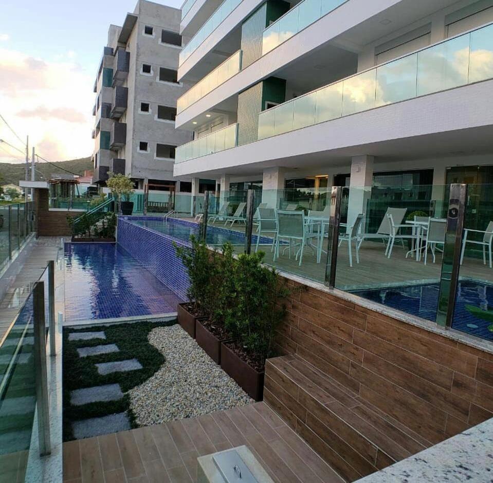 Apartamento na Praia de Palmas com garagem