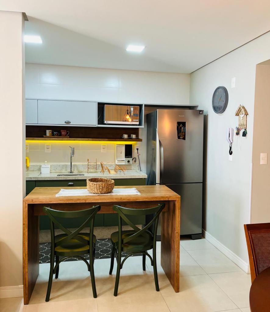 Apartamento na Praia de Palmas com garagem