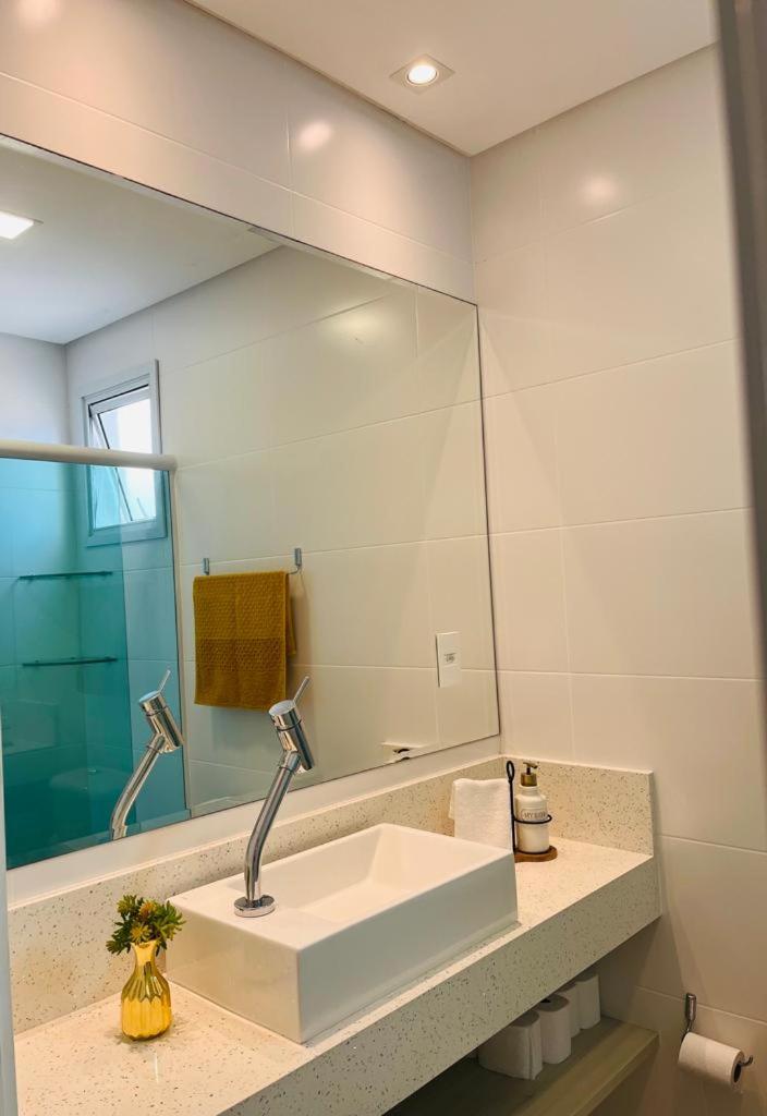 Apartamento na Praia de Palmas com garagem
