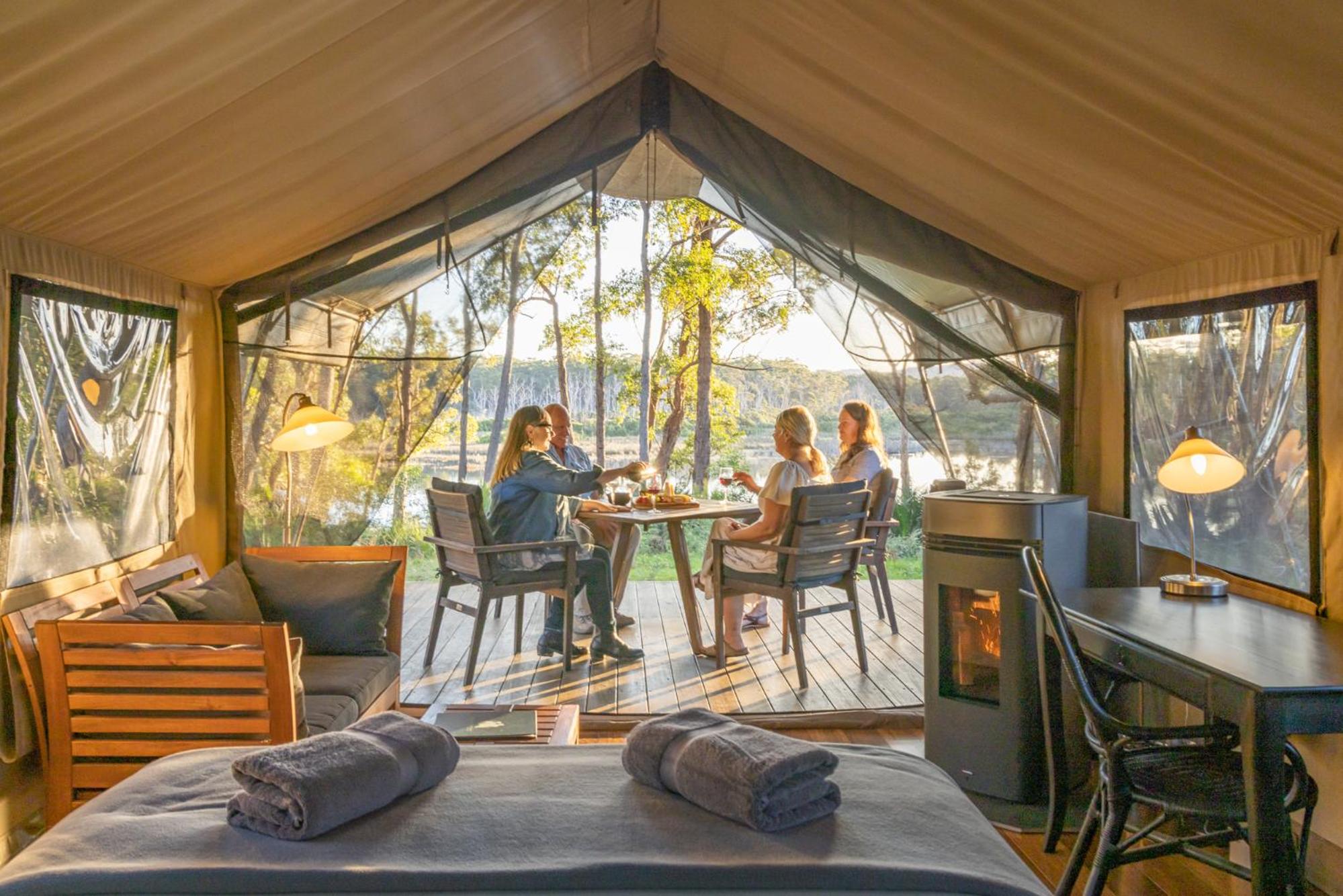 Tanja Lagoon Camp