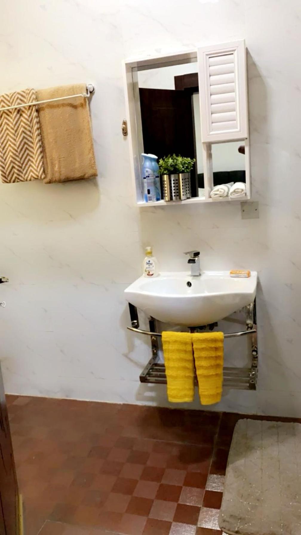 Lux Airbnb