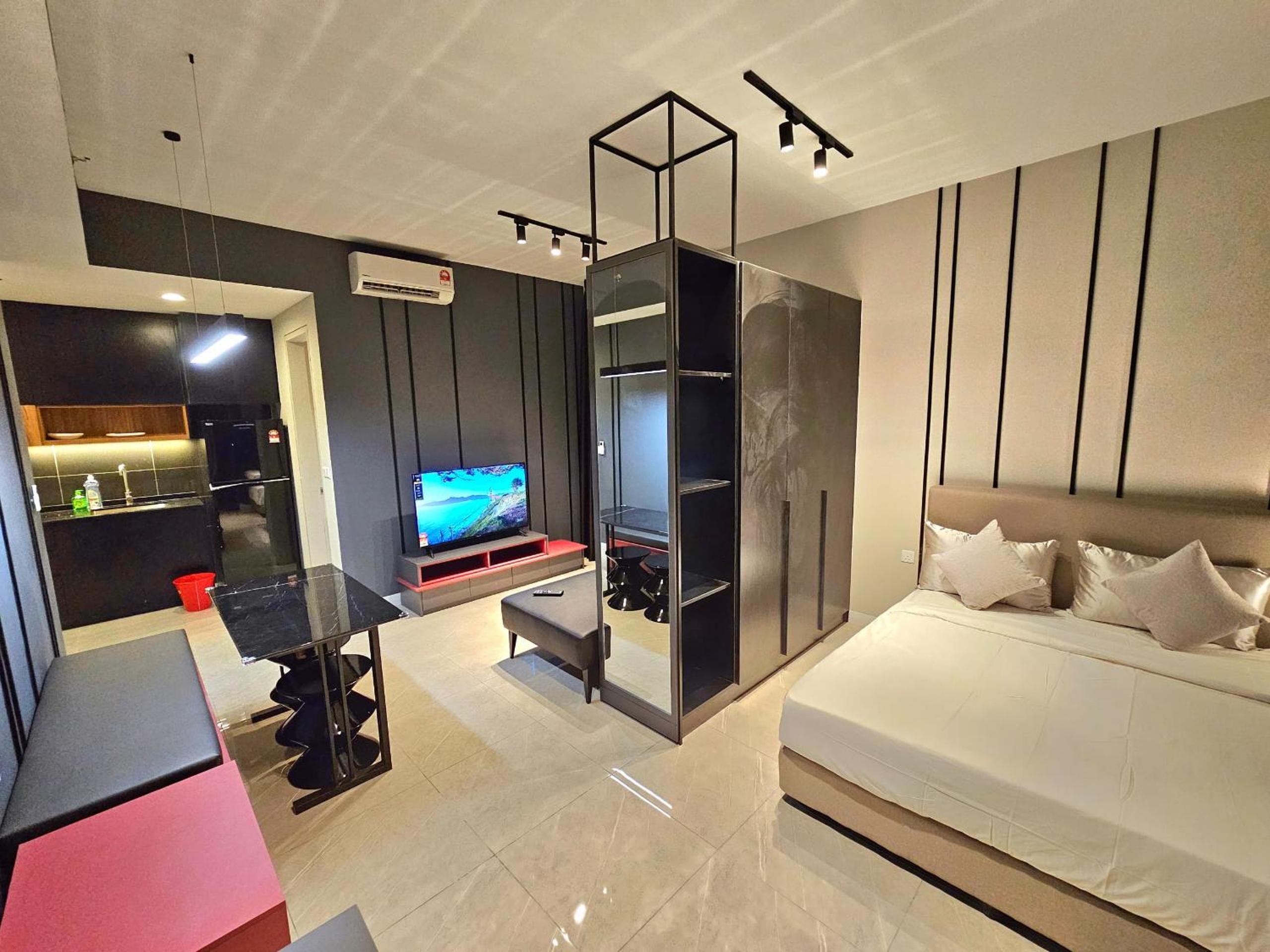 1 min to Pavilion Bukit Bintang Luna Suites
