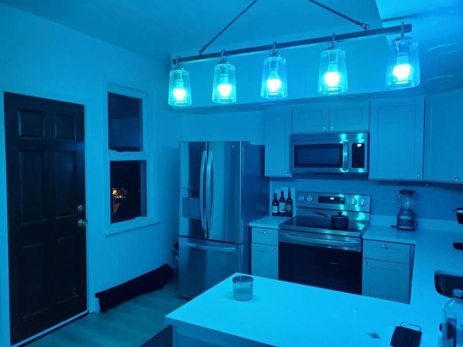 Newly renovated -2 Bedroom Condo view 4