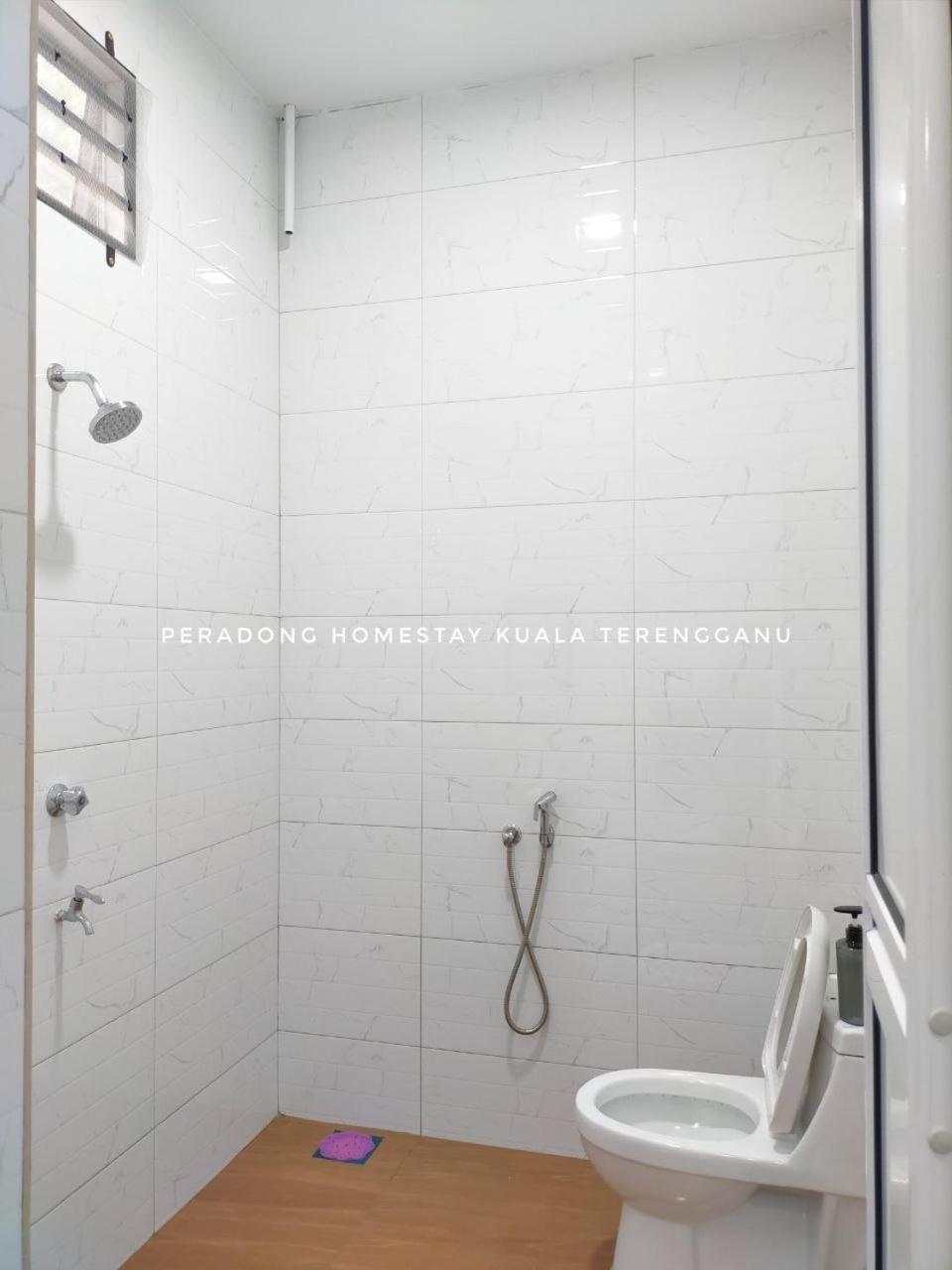 Peradong Homestay Kuala Terengganu - Near Jetty Batu Hampar